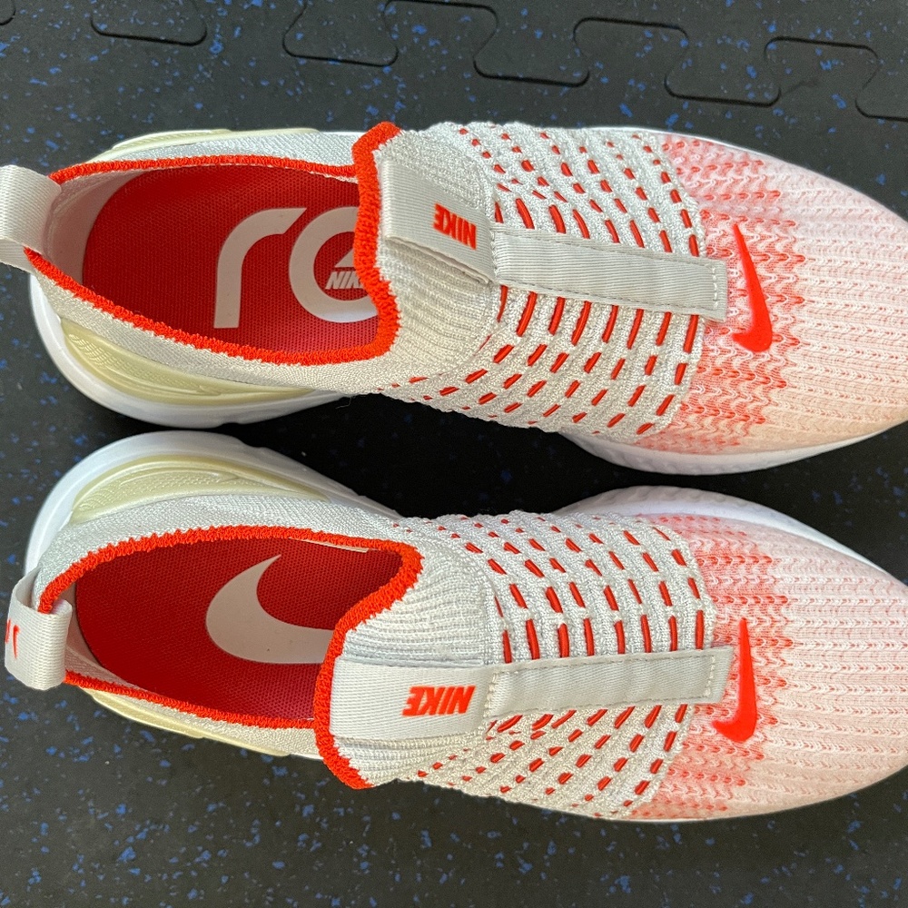 Nike React Phantom Run Flyknit 2 ‘Vast Grey Orange’